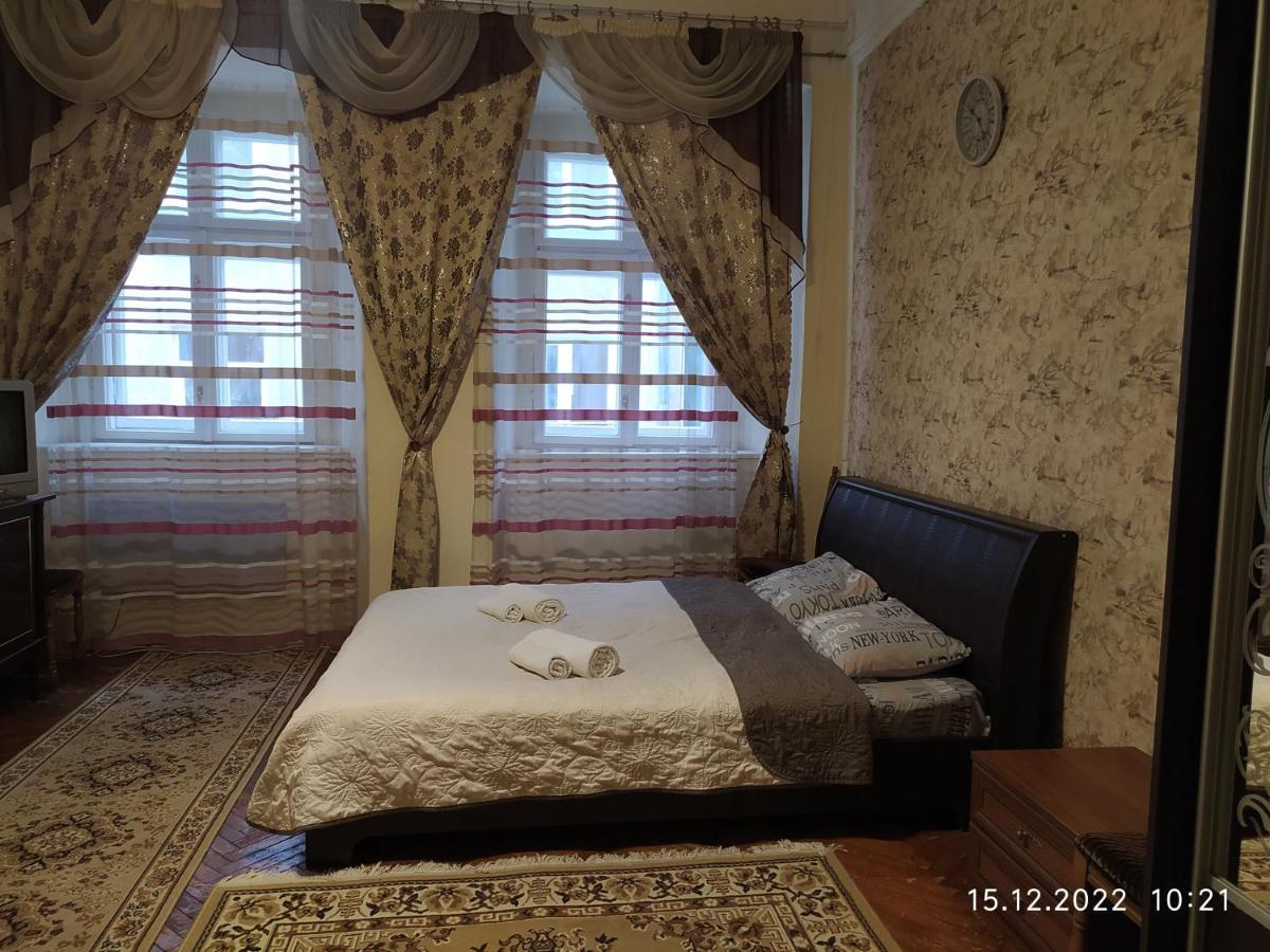 Apartment On Rynok Square Lwów Zewnętrze zdjęcie