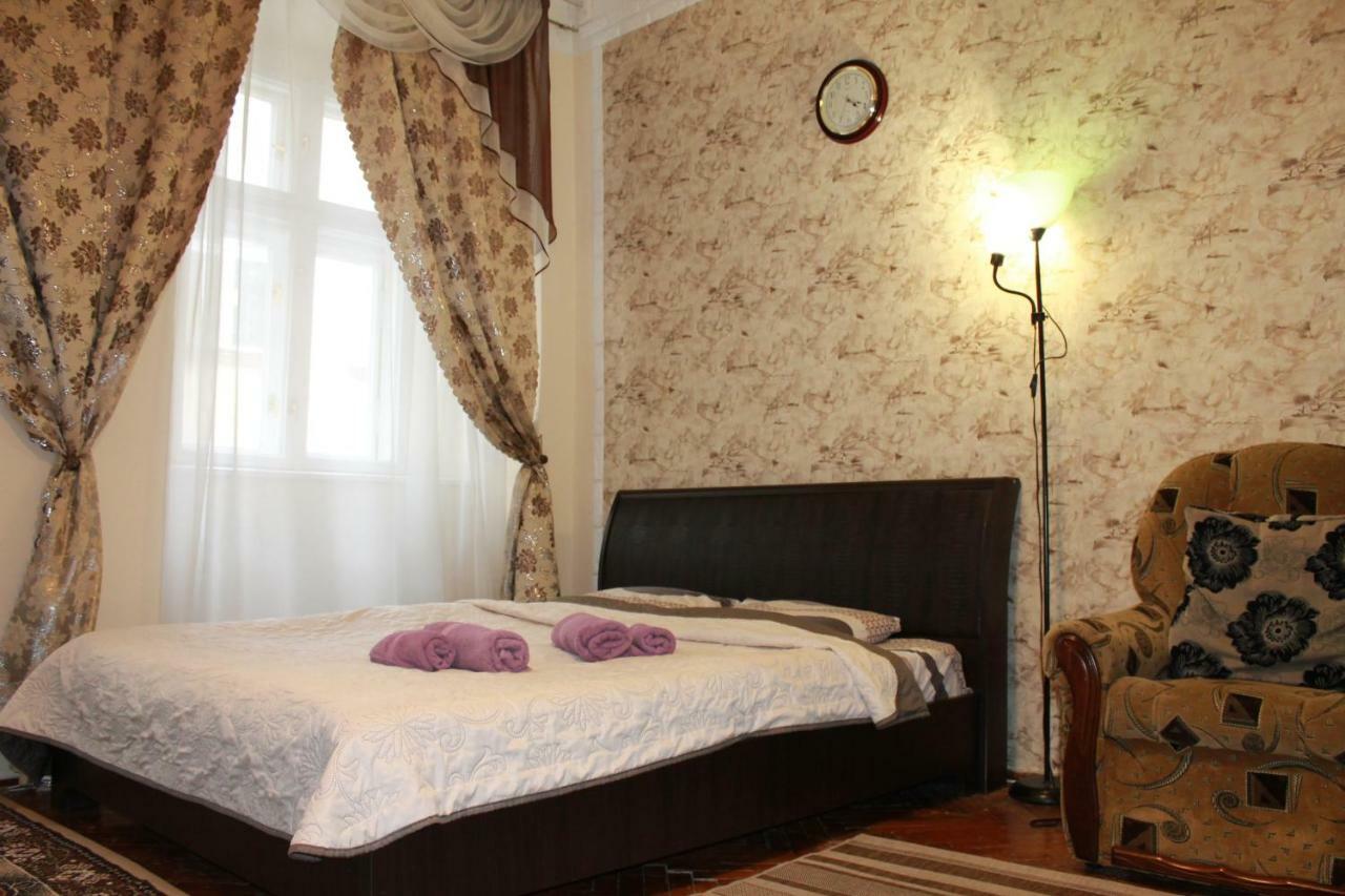 Apartment On Rynok Square Lwów Zewnętrze zdjęcie