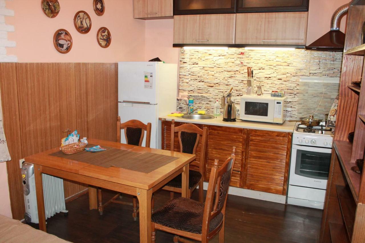 Apartment On Rynok Square Lwów Zewnętrze zdjęcie